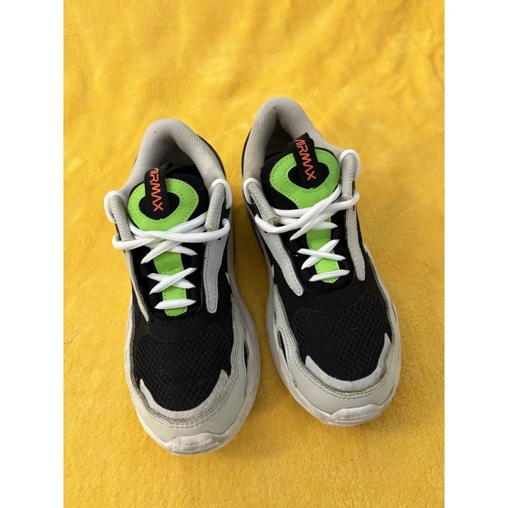 Nike Air Max Shoe Boys Bolt Big Kid White Green Shoe sneacker CW1626-002 Size 4Y